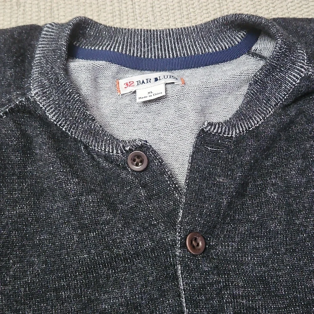 32 Bar Blues Men's Henley Pullover Sweater Cotton Cashmere XL Black Gray